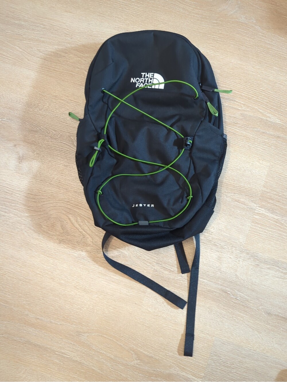THE NORTH FACE JESTER BACKPACK GREEN / BLACK NF0A3VXFOLL-OS